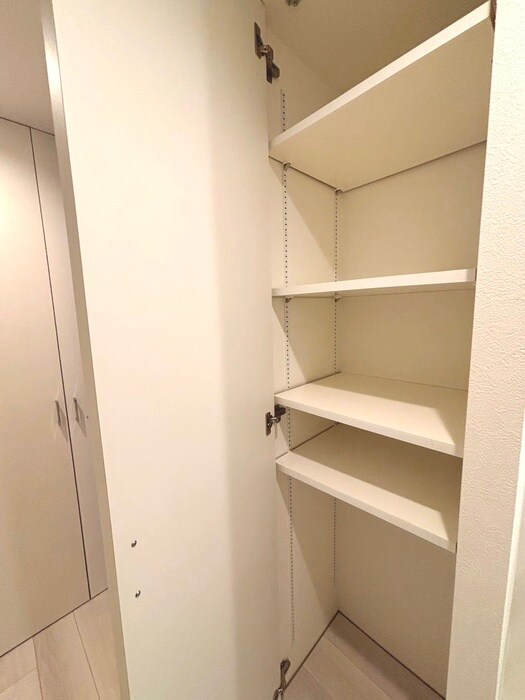 物件内観写真21　(収納)