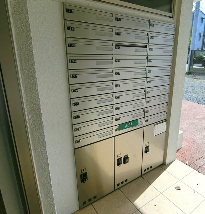 物件外観写真4　(建物設備)