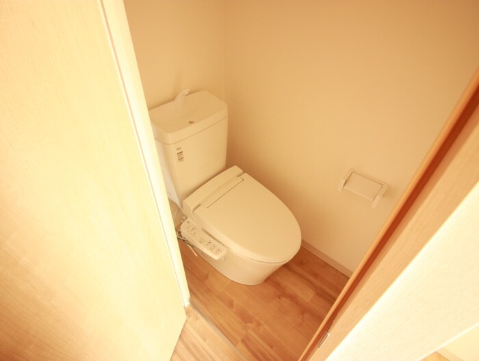 物件内観写真14　(トイレ)