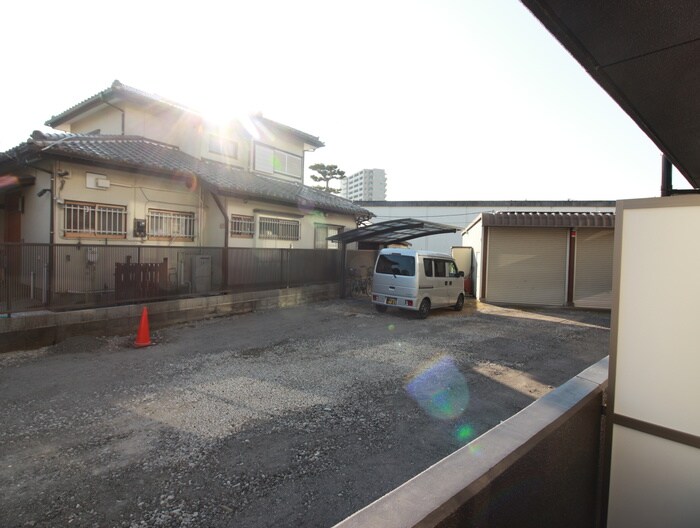 物件内観写真18　(室内からの展望)