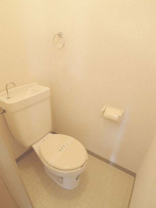 物件内観写真14　(トイレ)