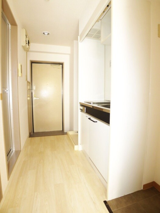 物件内観写真20　(廊下)