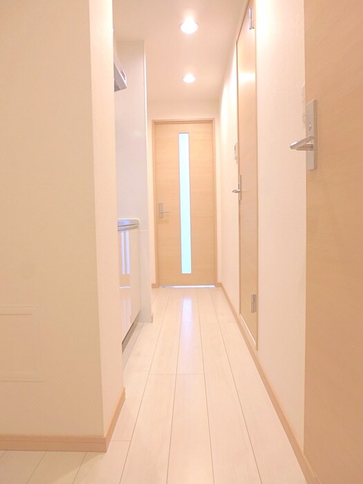 物件内観写真11　(廊下)