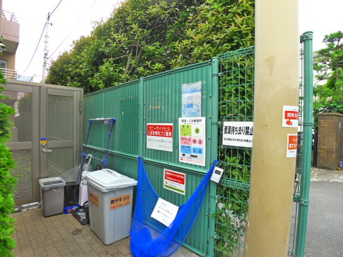 物件外観写真4　(建物設備)