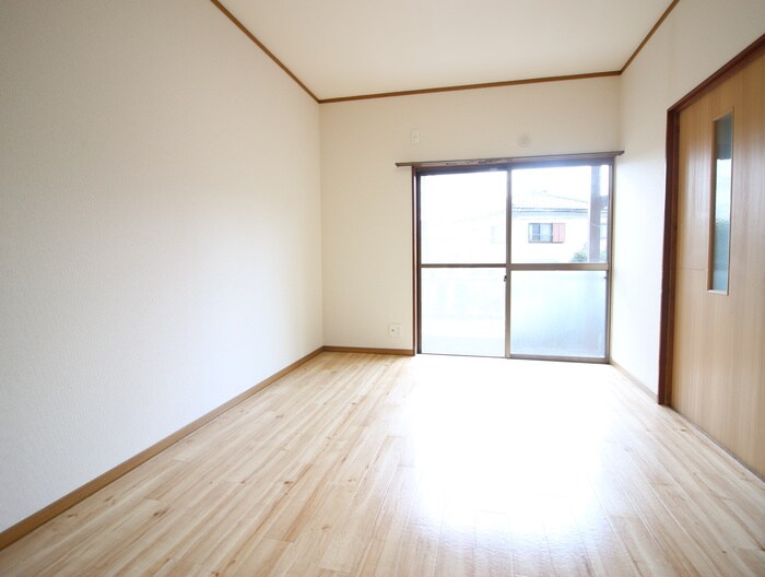 物件内観写真8　(居室)