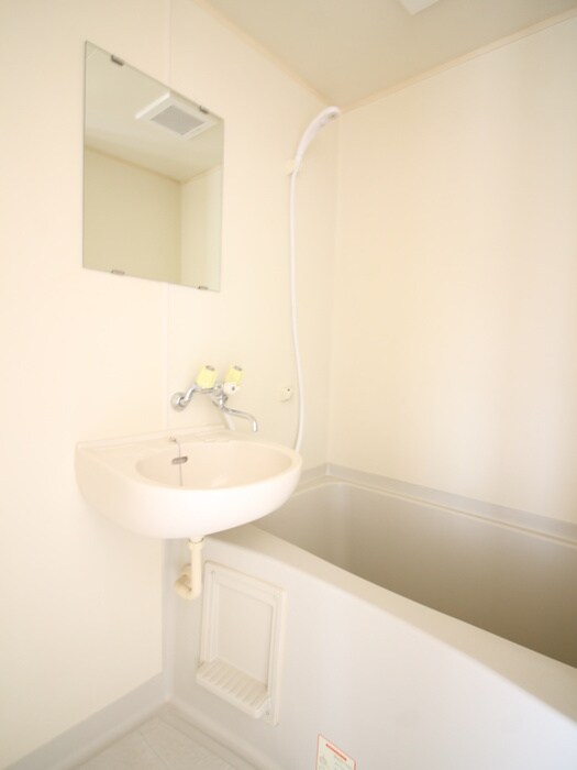 物件内観写真12　(バス／シャワールーム等)