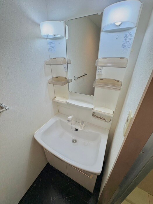 物件内観写真11　(洗面)