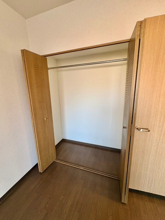 物件内観写真12　(収納)
