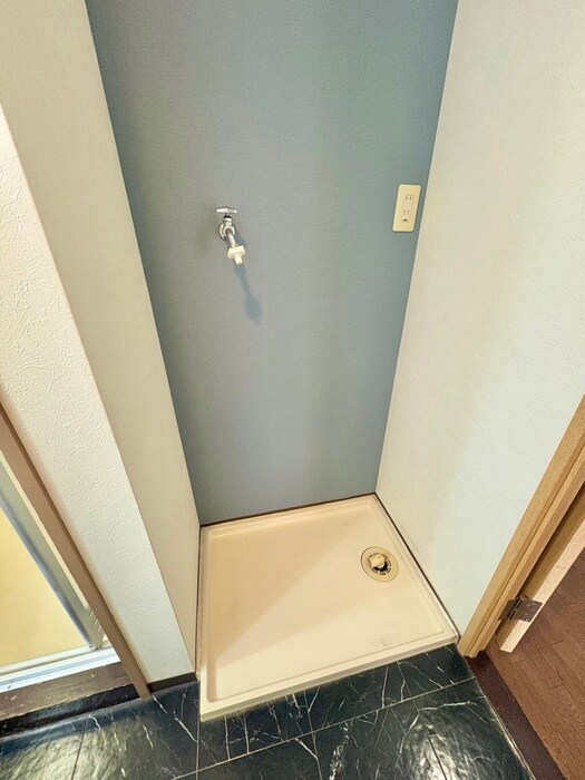 物件内観写真17　(洗濯機置場)