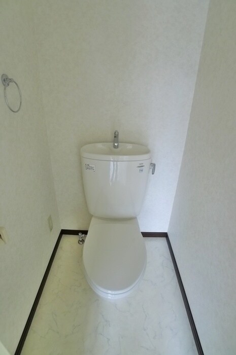 物件内観写真13　(トイレ)