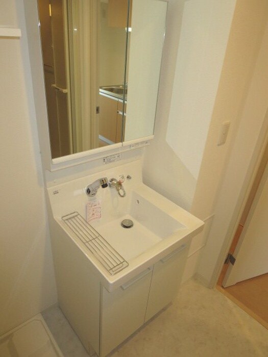 物件内観写真9　(洗面)