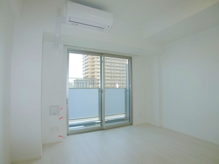 物件内観写真10　(室内からの展望)