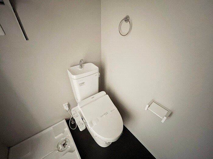 物件内観写真12　(トイレ)