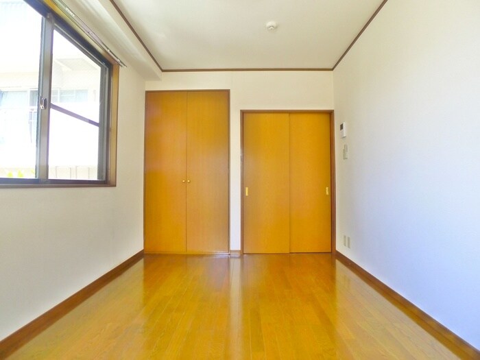 物件内観写真5　(居室)