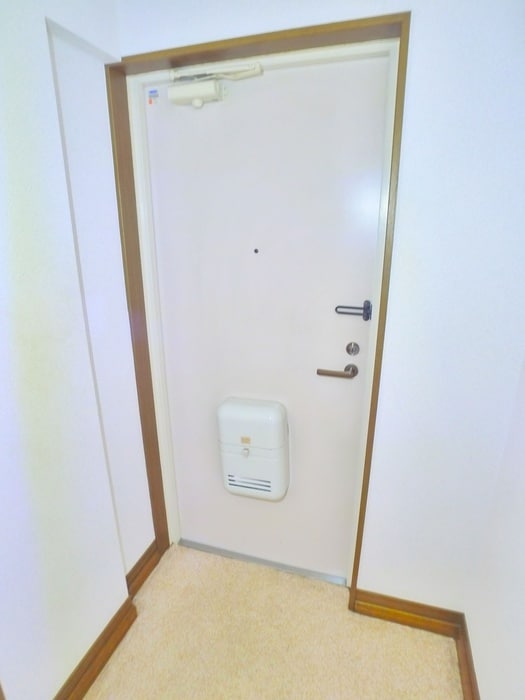 物件内観写真15　(玄関)