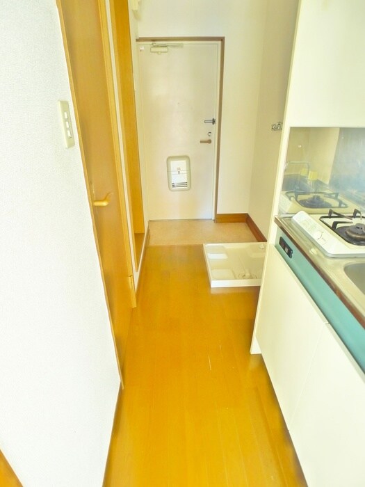 物件内観写真16　(廊下)