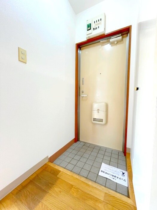 物件内観写真19　(玄関)