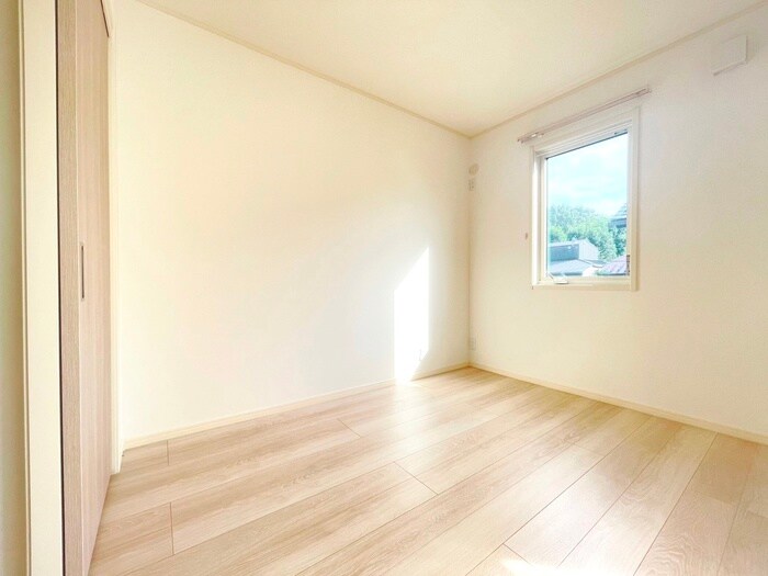 物件内観写真12　(居室)