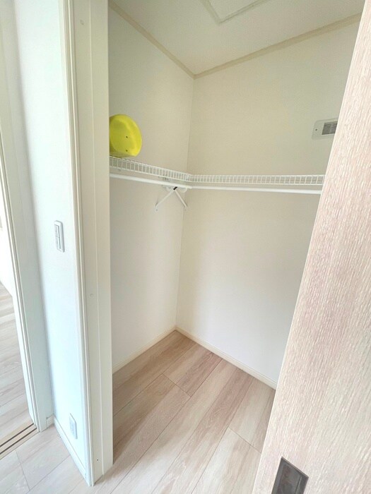 物件内観写真16　(収納)