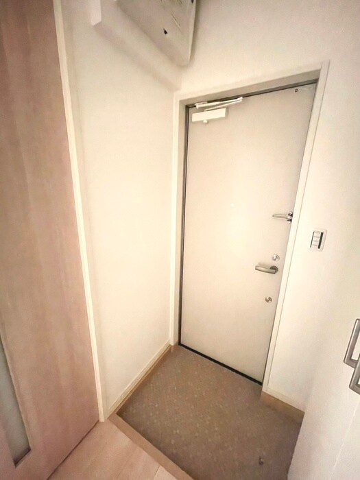 物件内観写真20　(玄関)