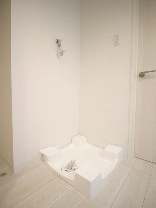 物件内観写真11　(洗濯機置場)