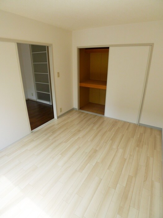 物件内観写真7　(収納)