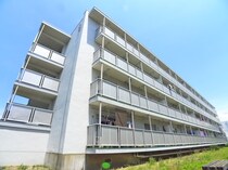 ビレッジハウス千種５号棟の外観写真