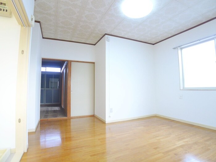 物件内観写真9　(居室)