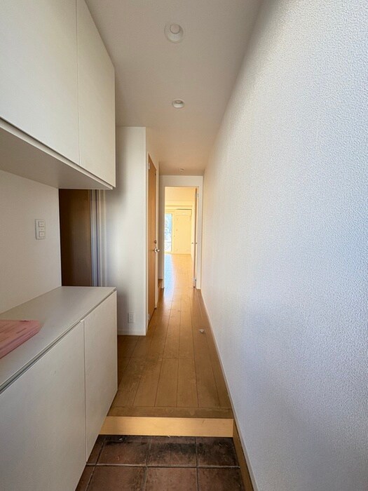 物件内観写真17　(玄関)