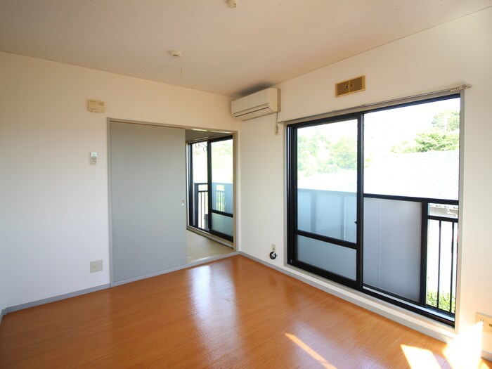 物件内観写真7　(居室)