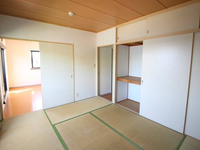 物件内観写真8　(居室)