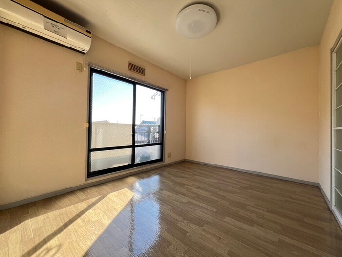 物件内観写真8　(居室)