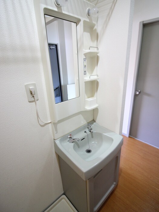 物件内観写真12　(洗面)