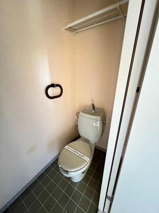 物件内観写真14　(トイレ)