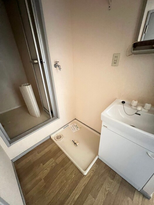 物件内観写真17　(洗濯機置場)