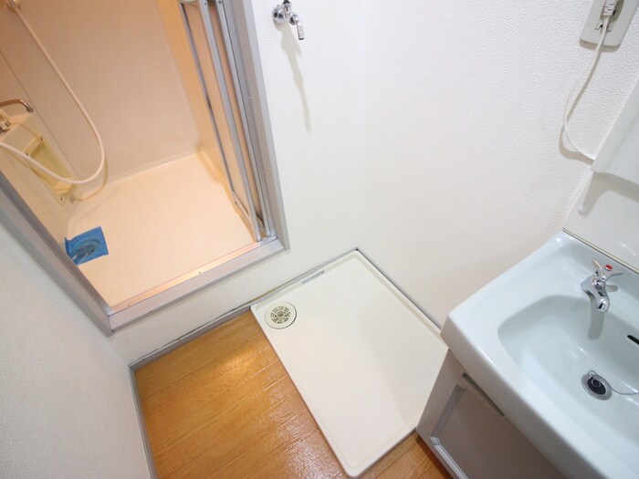 物件内観写真21　(洗濯機置場)