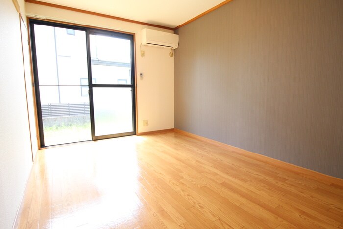 物件内観写真10　(居室)