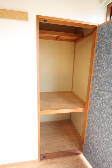 物件内観写真11　(収納)
