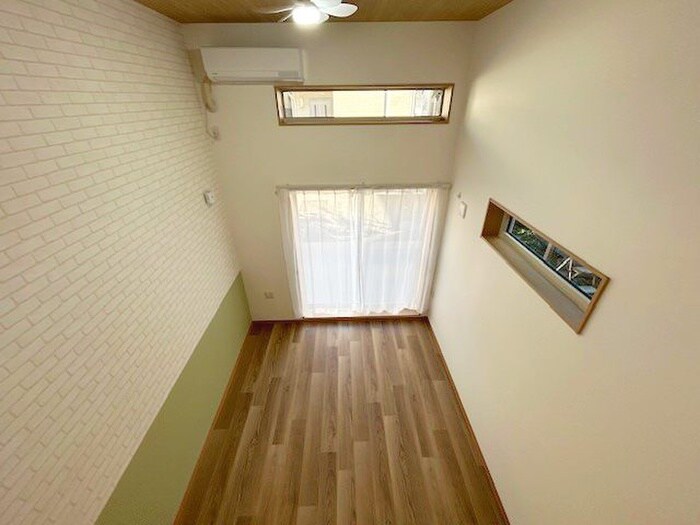 物件内観写真8　(居室)