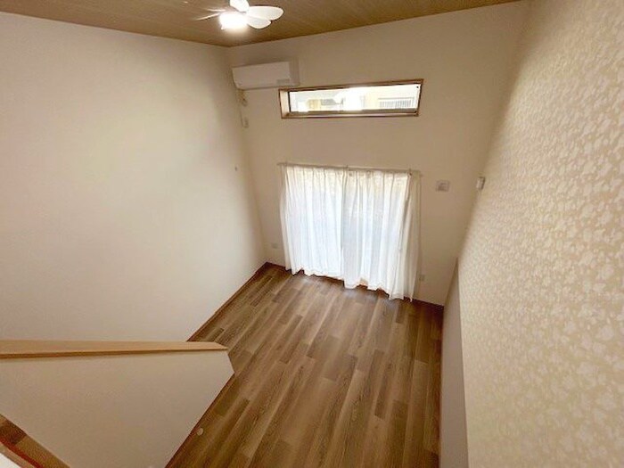 物件内観写真9　(居室)