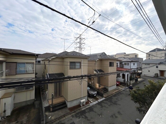 物件内観写真10　(室内からの展望)