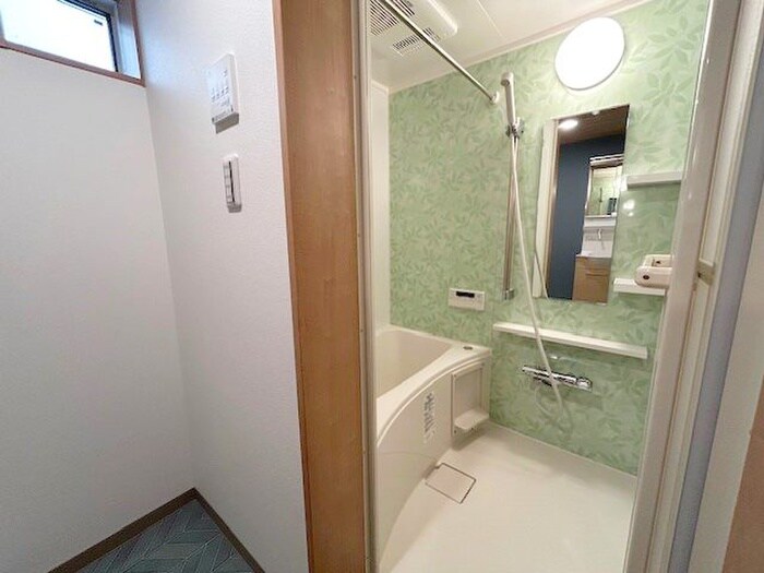 物件内観写真12　(バス／シャワールーム等)