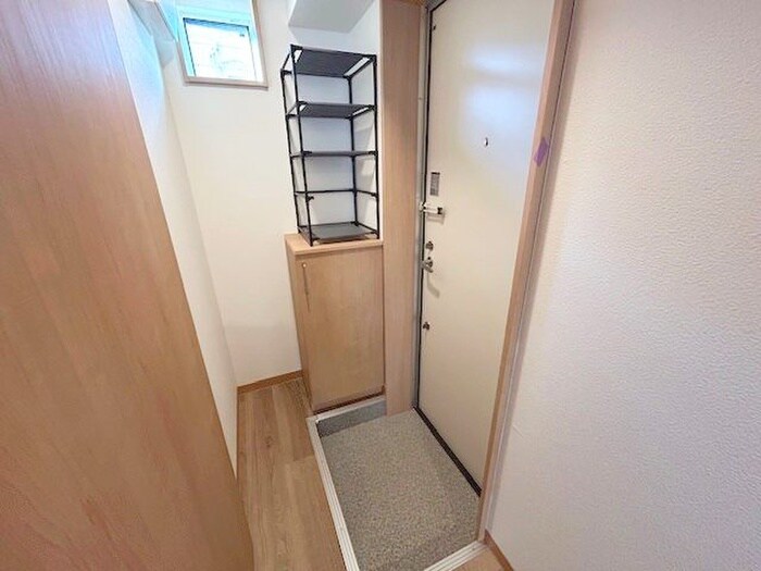 物件内観写真15　(玄関)