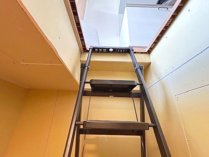 物件内観写真17　(廊下)