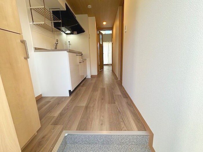 物件内観写真19　(廊下)