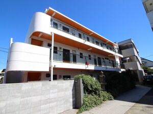 ニューハイツマロン３外観写真