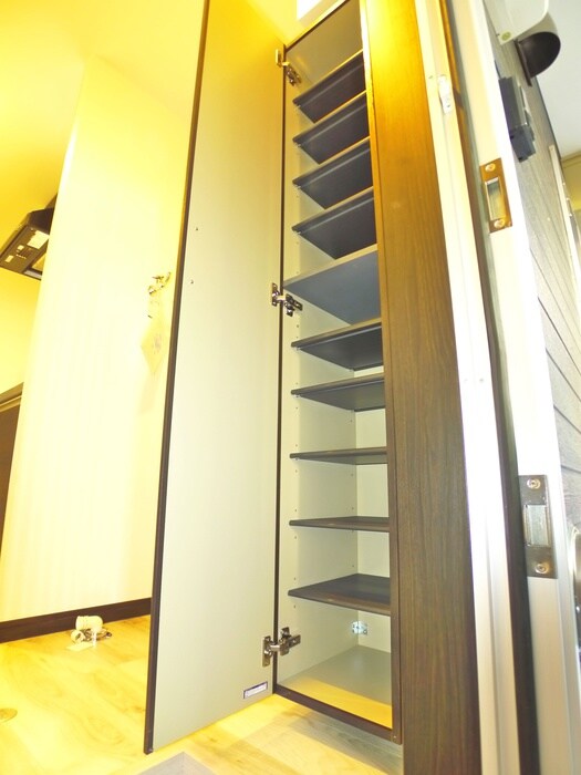 物件内観写真17　(靴箱)