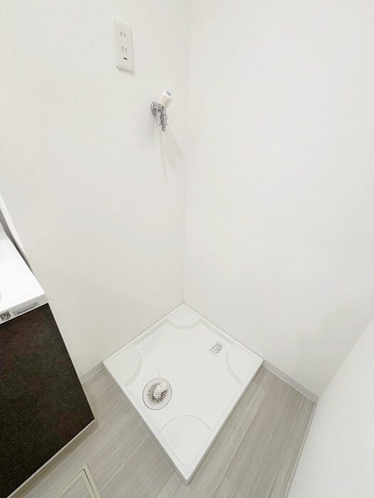 物件内観写真10　(洗濯機置場)