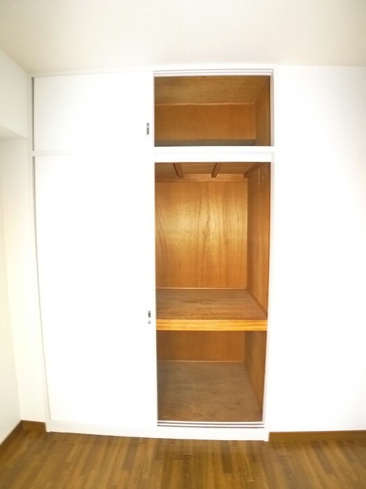 物件内観写真10　(収納)