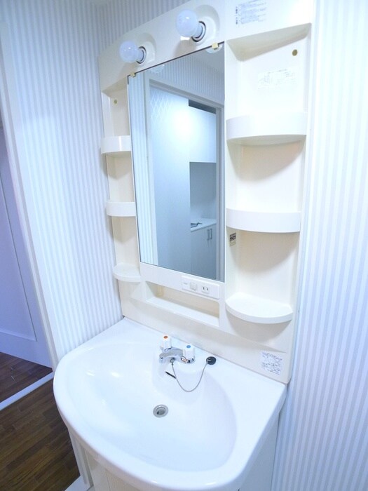 物件内観写真12　(洗面)